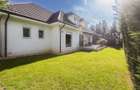 Casă deosebită în Balotești, stil bavarez, 260 mp utili, teren 556 mp și garaj