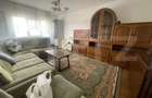 Apartament cu 3 camere, 2 băi și garaj, Zonă excelentă, Bradet - 2