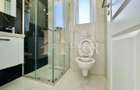 3 camere.Decomandat.Bucatarie inchisa.2 bai!