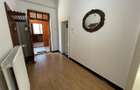 Apartament la casa cu spatiu comercial si garaj - zona Bd. Victoriei - 5
