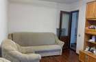 Vand apartament doua camere decomandat etaj 4/4 , strada Varful cu Dor nr 1 - 3