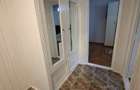 De vanzare apartament cu 2 camere, etajul 1, decomandat, mobilat
