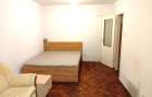 O casa cu doua apartamente in zona centrala - 8