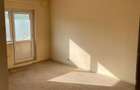 Zona str. Hortensieiapartament cu 4 camere, 2 bai, 2 balcoane, etaj 3 - 2
