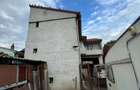 Casă cu 6 camere în Central - 2