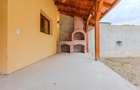 Proprietate si cu potential investitional, 2 imobile, vila 500 mp si casa renova