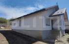 Casa parter cu panorama deosebita, acces excelent si toate utilitatile