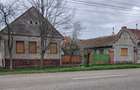Casa si gradina de vanzare in Hitias la strada principala - 10
