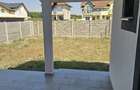 Vand 1 2 duplex in Mosnita Veche