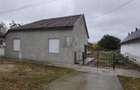Proprietate cu potential investitional in Pischia 190 mp utili, teren