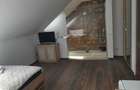 Inchiriez camere in cladire - 4