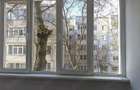 Apartament 3 camere, decomandat, -