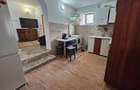 Inchiriez pe TERMEN SCURT apartament cu trei camere str Universitatii - 2