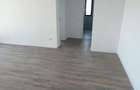 Apartament cu 3 camere în Central - 2