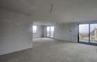 Penthouse cu gradina proprie si terasa de 150 mp in zona de case