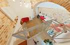 Spatiu langa Primarie pt. prestari servicii, birou, cabinet, salon - renovat - T - 1