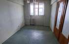 Apartament cu 3 camere, decomandat, in bloc reabilitat, cu loc de parcare. Cartier Drumul Taberei. Proprietar