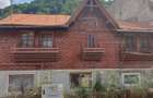 Casa cu curte si acces asfaltat in Sinaia - 1