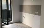 Apartament cu 3 camere semidecomandat în 13 Septembrie