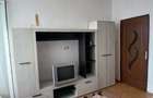 Inchiriez apartament Decomandat zona Mihai Viteazu