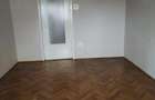 Vand sau schimb apartament 3 camere,etaj 3,zona centrala Deva