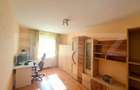 Apartament cu 3 camere, decomandat, 68 mp, etaj 1, parcare + boxa - As - 6