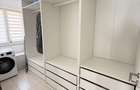 Inchiriez Apartament 2+ 1/2 camere, loc parcare si boxa