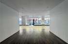 Spatiu comercial, stradal, parter+ S de bloc, Ploiesti, ultracentral.