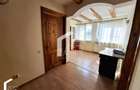 Casa tip duplex cu 6 camere, zona Republicii