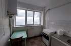 Apartament 3 camere confort 1 semidecomandat, etaj 3, zona Garii.
