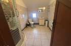 Vila cu 6 camere, din 2000, in Tomesti