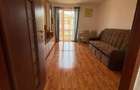 Vand garsoniera confort renovata.