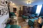De vanzare: Apartament cu 3 camere ,2 holuri,bucatarie ,baie si balcon (70 mp) Piatra Neamt, Str. Darmanesti