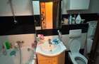 Vand apartament cu doua camere decomandat