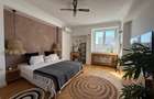 Vanzare apartament zona Universitate - 4 camere cu terasa generoasa - 24
