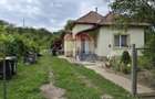 Casă cu teren generos de 2.800 mp la 38 km în satul Elciu - 1