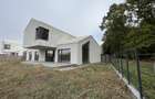 VILA / CORBEANCA / LAGUNA ALBASTRA / LANGA PADURE - 13