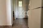Vanzare 2 camere curat liber decomandat et 3 central Gaesti