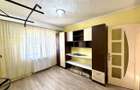 Apartament 3 camere 70 mp etaj 1 cartier Bradet izolat termic interior