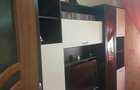 Apartament 4 camere ,piata Ostroveni,mobilat si utilat lux , centrala termica ,aer conditionat