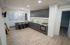 Apartament 2 camere, decomandat,etaj 3, zona centrala - 4