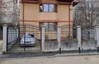 Casa cu 5 camere si curte, Colentina