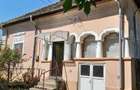 Casă mobilată + 3.000 mp teren | 55 m front | 1 km de Dunăre Rast, Dolj