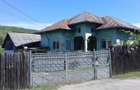 PROPRIETAR Vand casa, 61m.p.,3 camere,locuibila zona Primarie Stefanesti .la 7km de Pitesti
