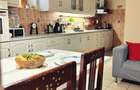 Casă cu 4 camere cu Teren 920 Mp în Central - 2