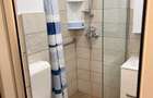 Vand apartament 2 camere , semidecomandat Cartierul Florilor