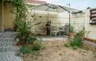 Apartament la casa central, 3 camere si curte privata - 1