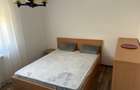 Proprietar,închiriez apartament cu 3 camere,et.1, - 5