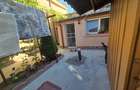 Casa indiviziune 2 camere zona Centru, caramida, toate utilitatile