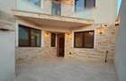 casa noua 5 camere 3 bai nemobilata zona metrou laminorului - 4
